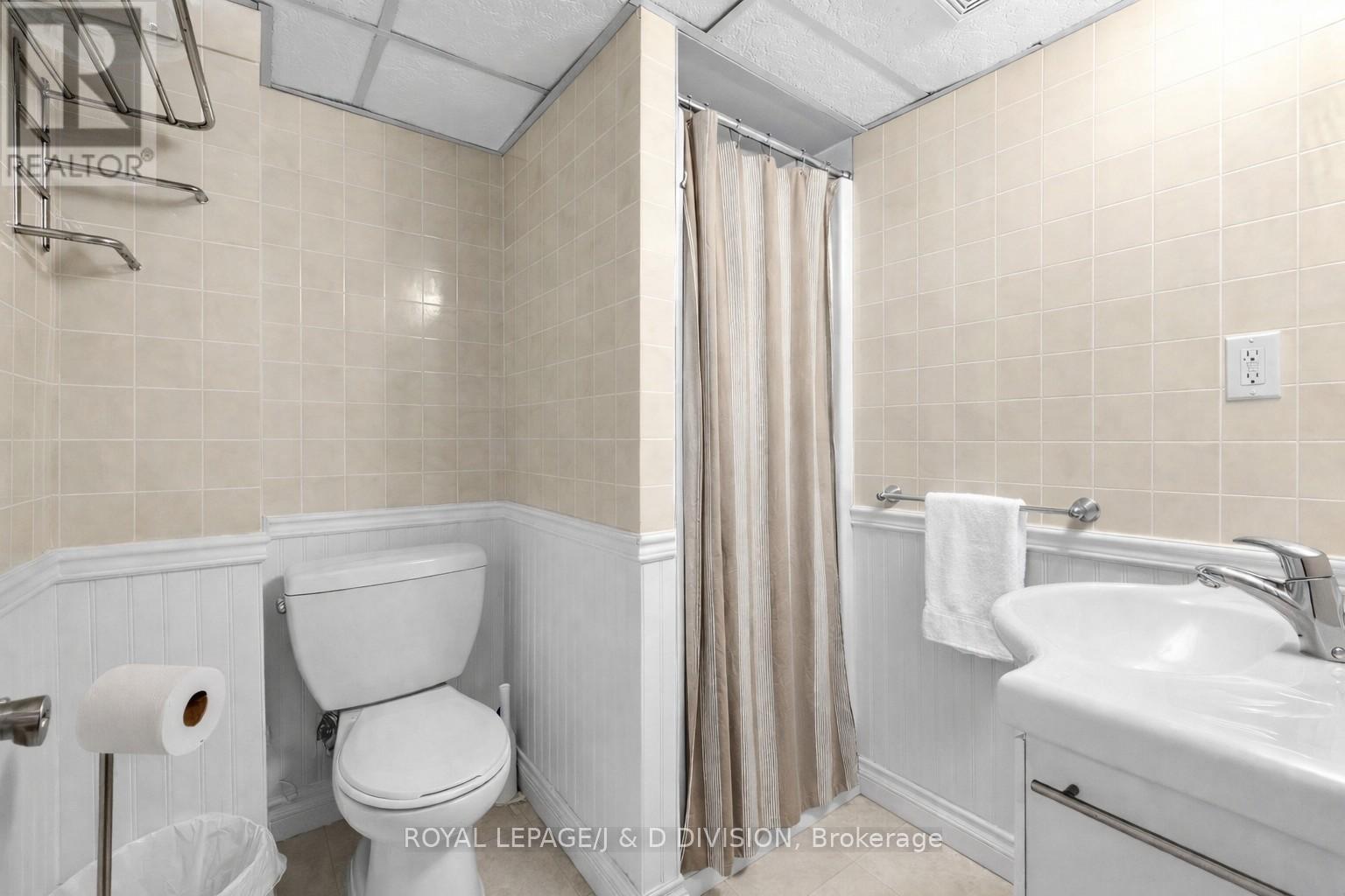 












92 TOWER DRIVE

,
Toronto,




Ontario
M1R3P2

