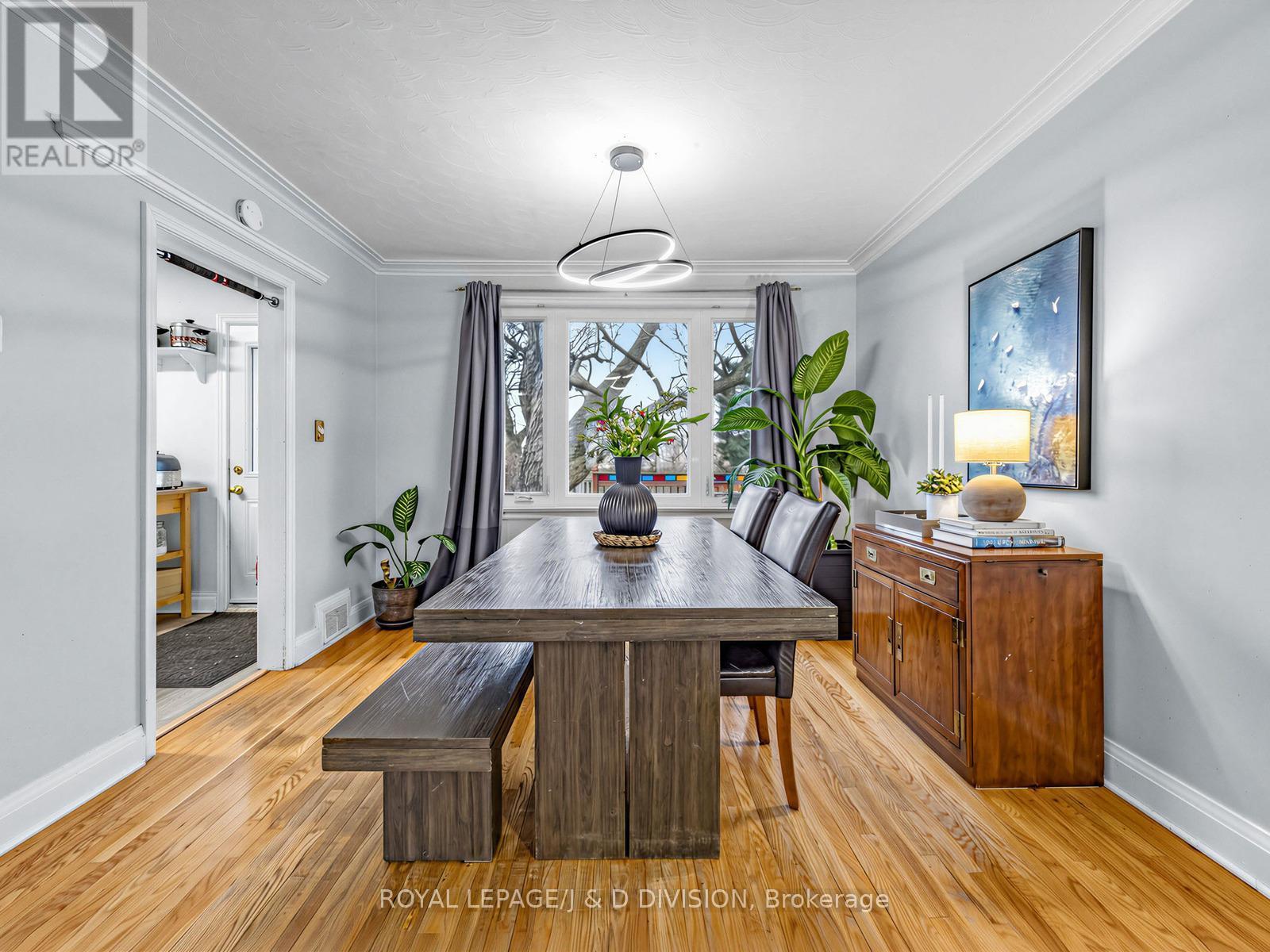 












92 TOWER DRIVE

,
Toronto,




Ontario
M1R3P2

