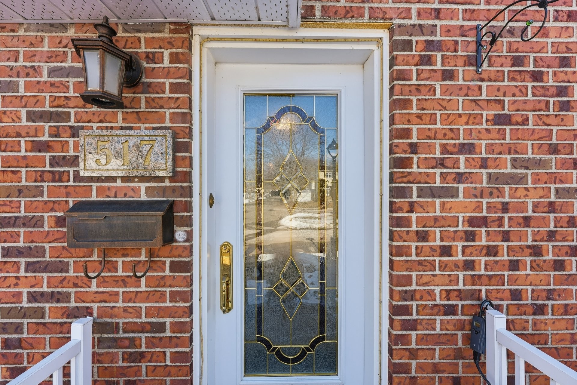 









517


Rue Beausoleil

,
Montréal (Rivière-des-Prairies/Pointe-aux-Trembles),




QC
H1A4G4

