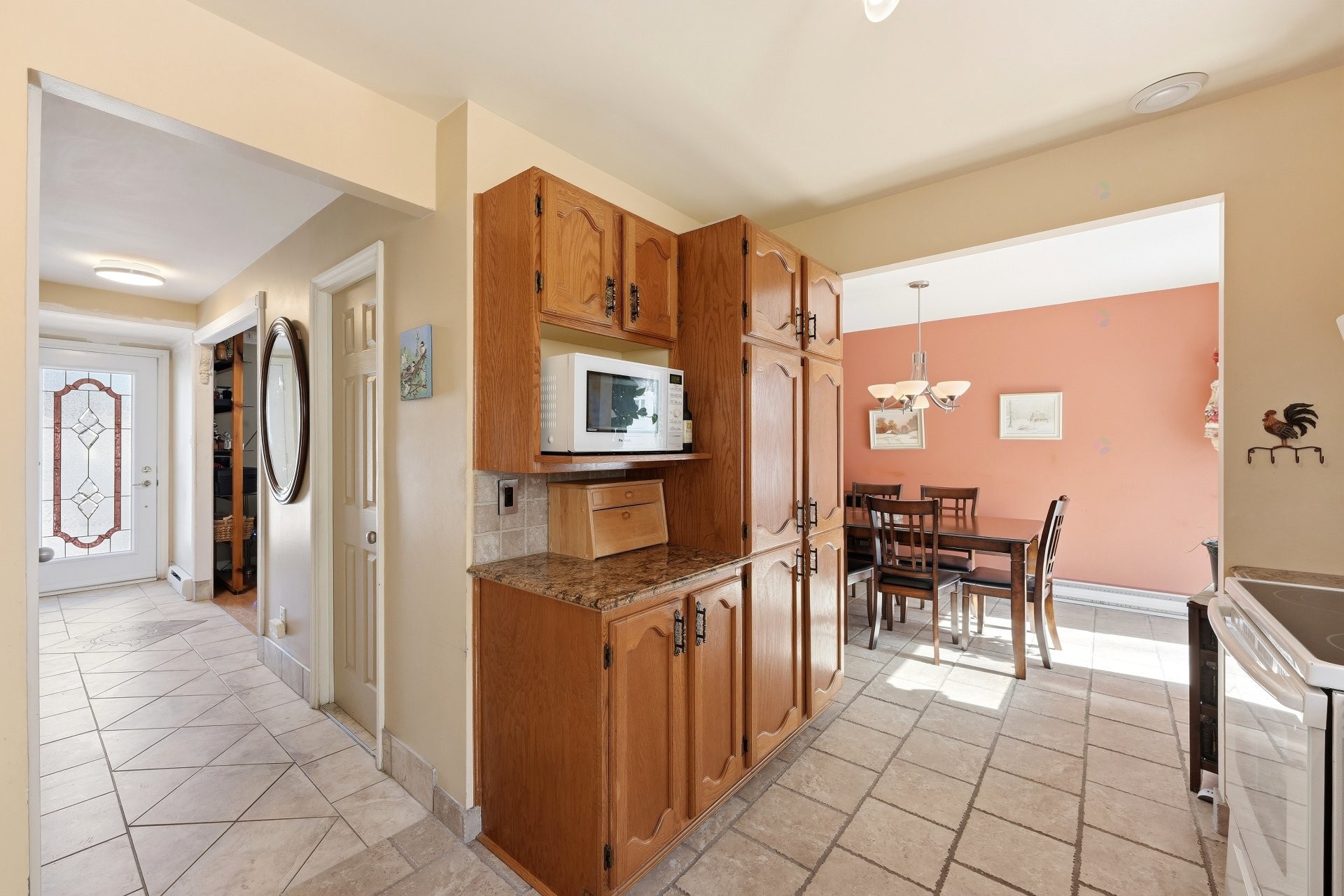 









517


Rue Beausoleil

,
Montréal (Rivière-des-Prairies/Pointe-aux-Trembles),




QC
H1A4G4

