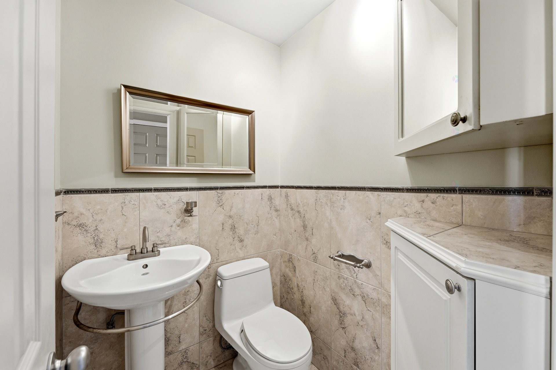 









517


Rue Beausoleil

,
Montréal (Rivière-des-Prairies/Pointe-aux-Trembles),




QC
H1A4G4

