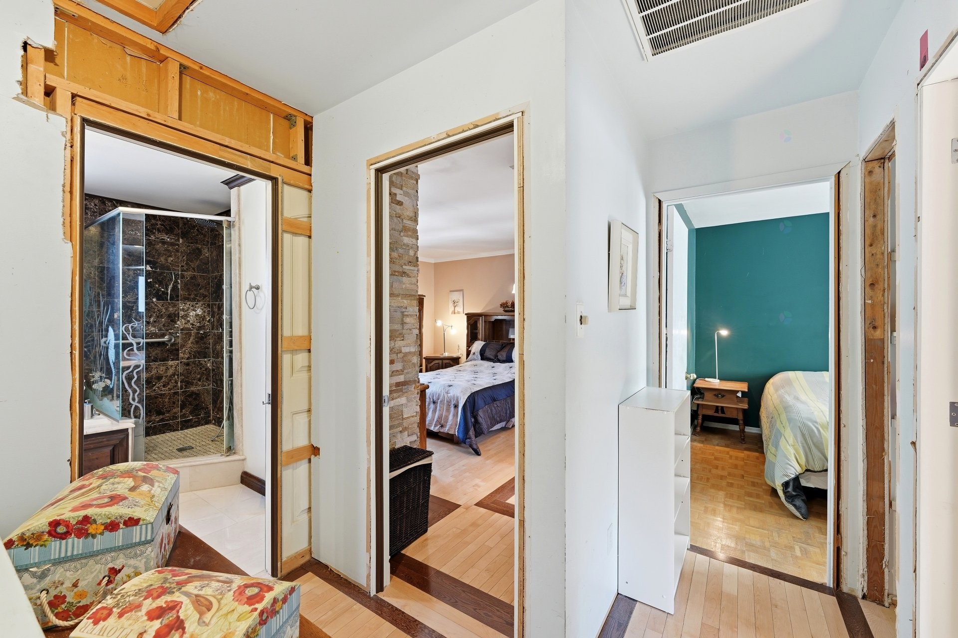 









517


Rue Beausoleil

,
Montréal (Rivière-des-Prairies/Pointe-aux-Trembles),




QC
H1A4G4

