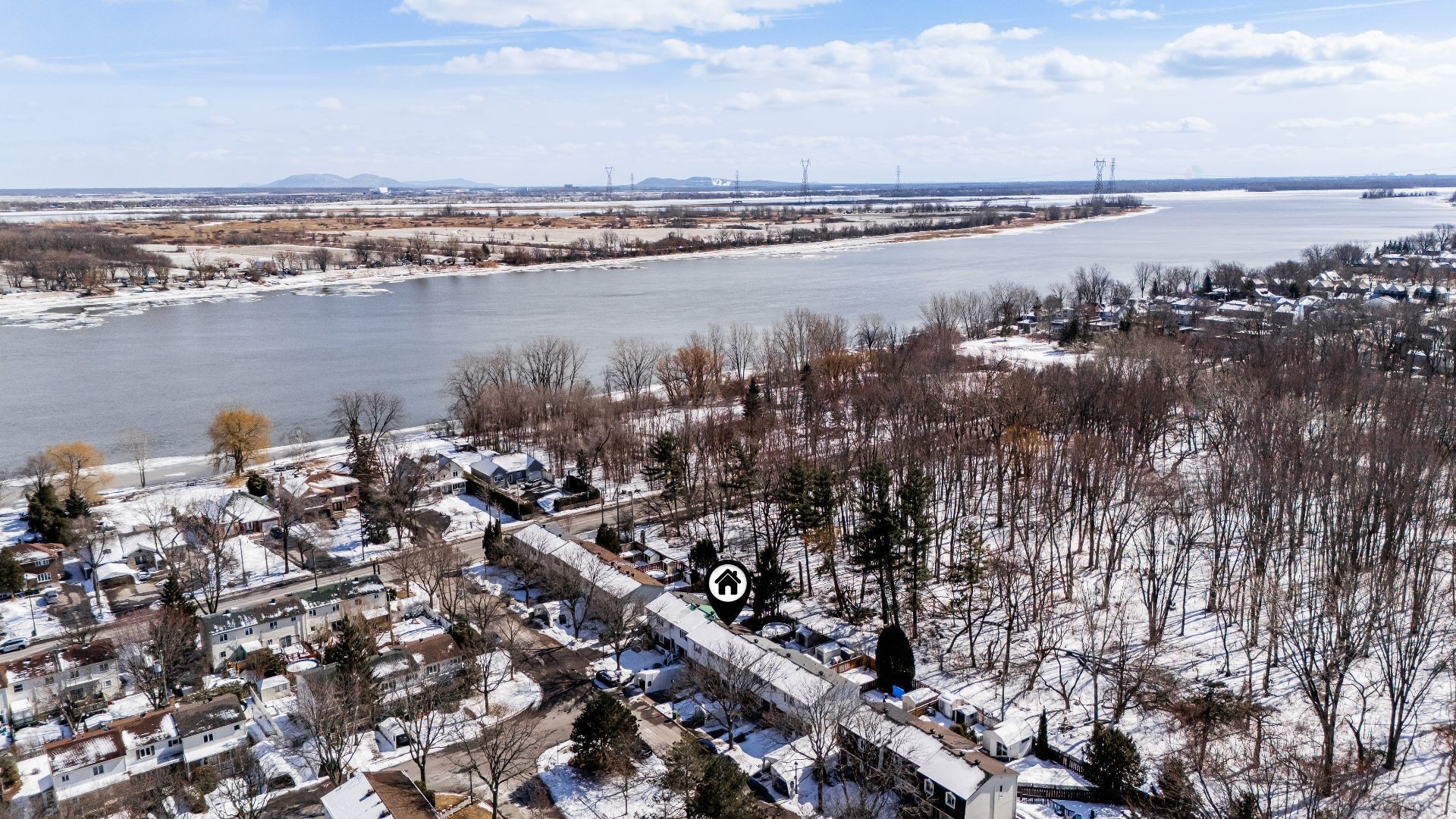 









517


Rue Beausoleil

,
Montréal (Rivière-des-Prairies/Pointe-aux-Trembles),




QC
H1A4G4

