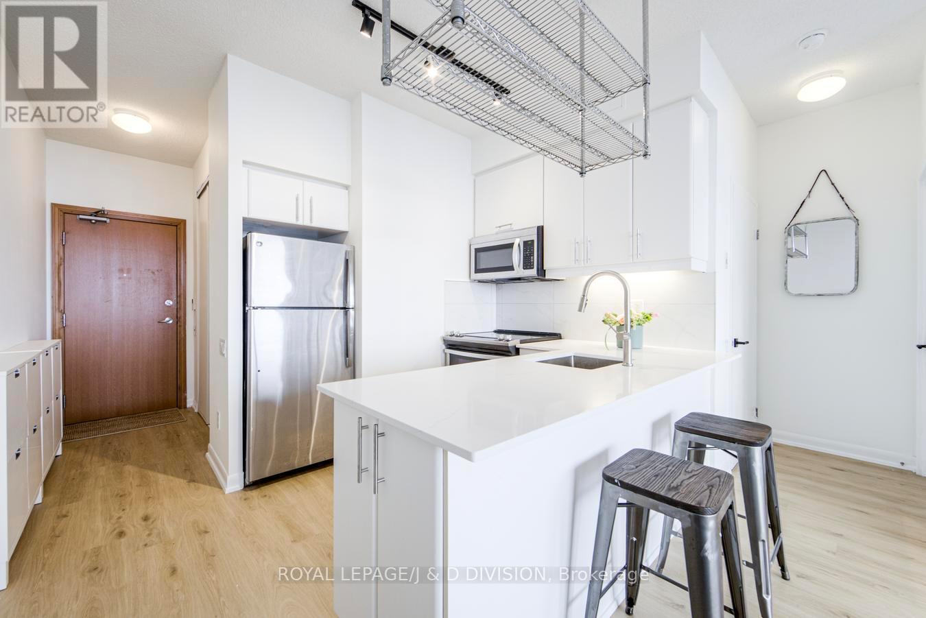 












3100 - 33 SHEPPARD AVENUE E

,
Toronto,




Ontario
M2N7K1

