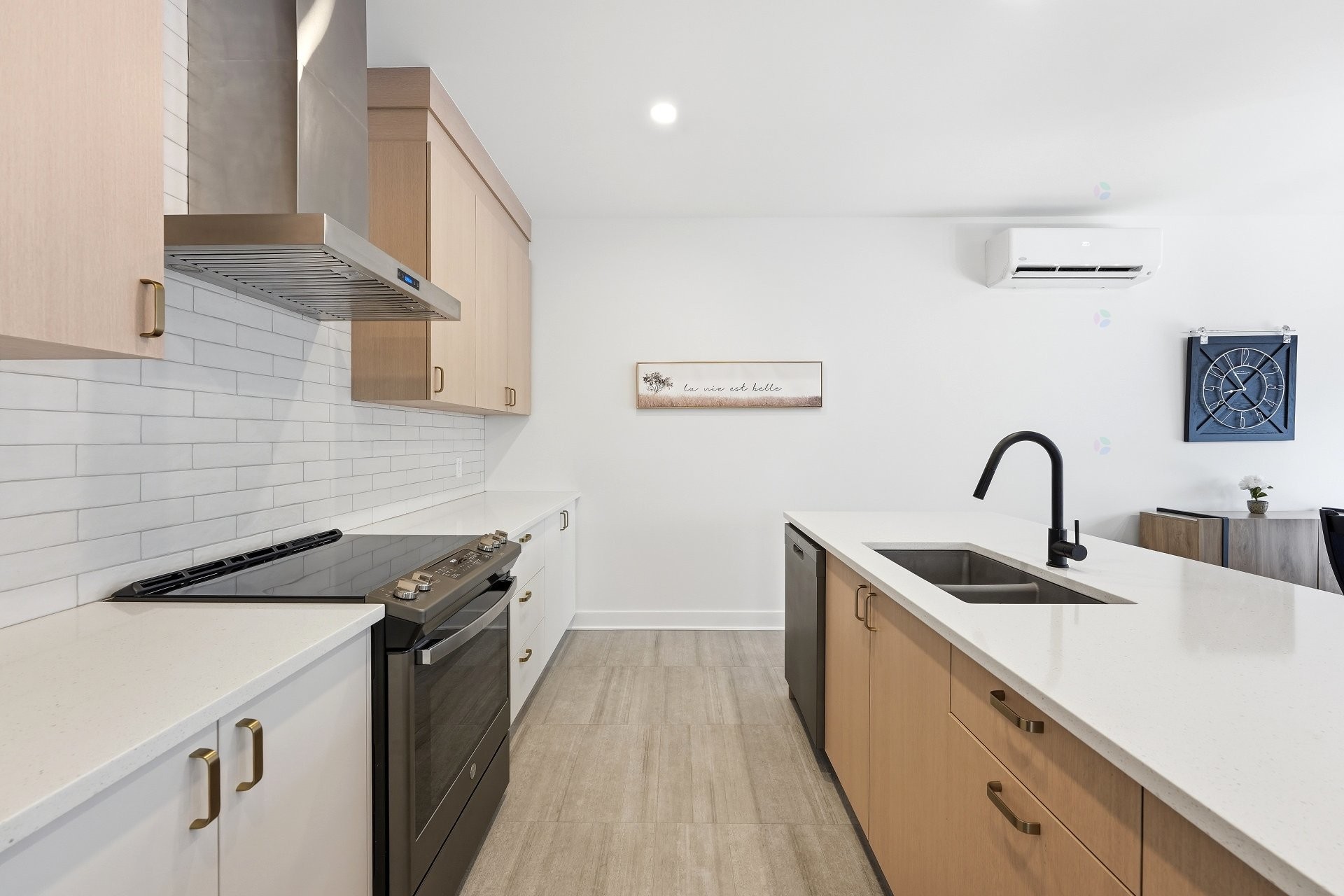 









3865


Rue Léon-Landry

,
Sainte-Julienne,




QC
J0K2T0

