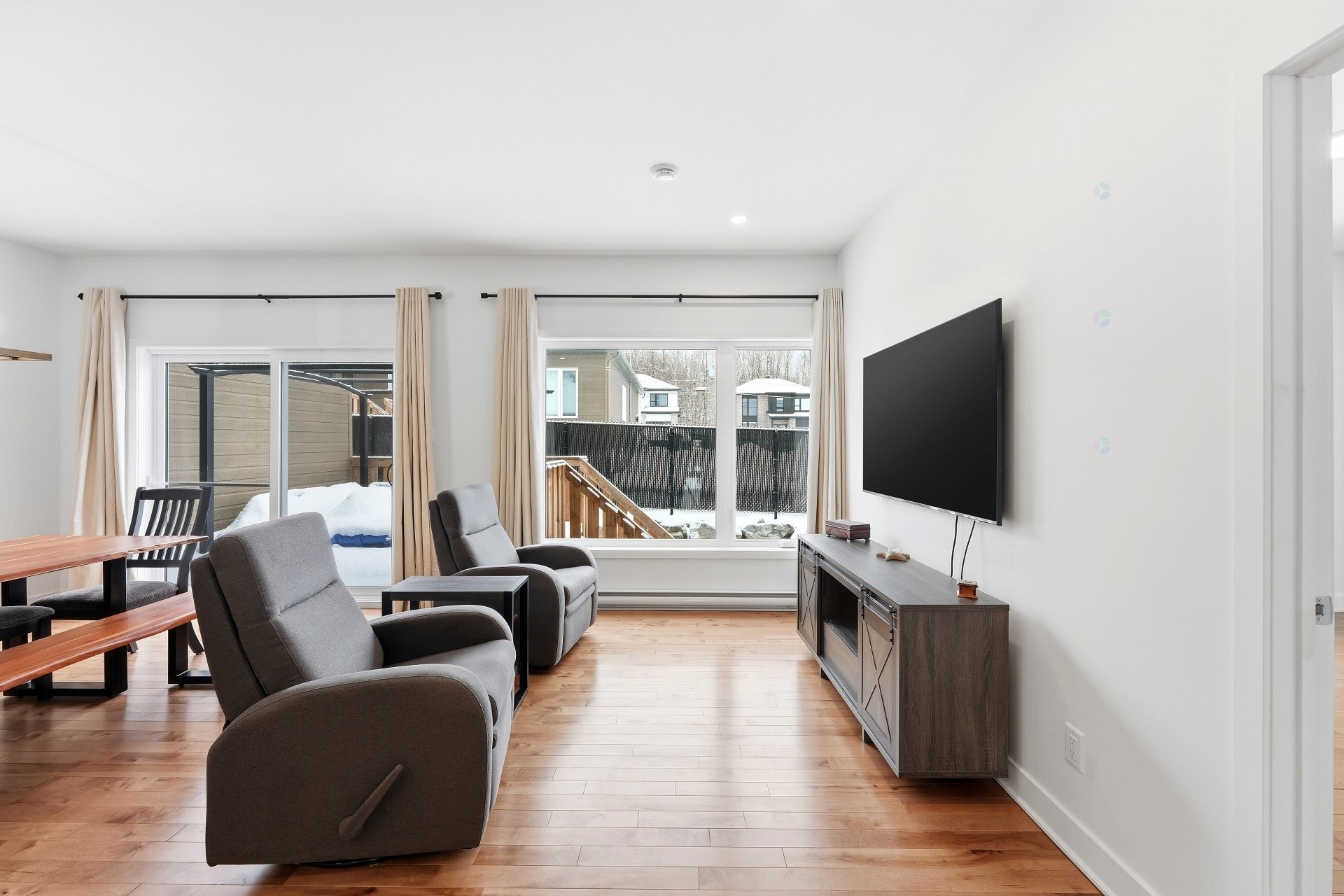 









3865


Rue Léon-Landry

,
Sainte-Julienne,




QC
J0K2T0

