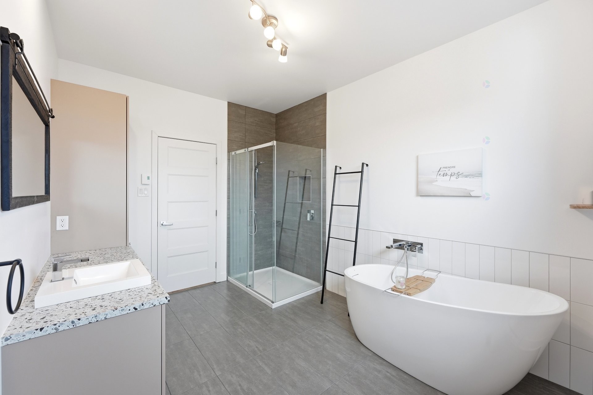 









3865


Rue Léon-Landry

,
Sainte-Julienne,




QC
J0K2T0

