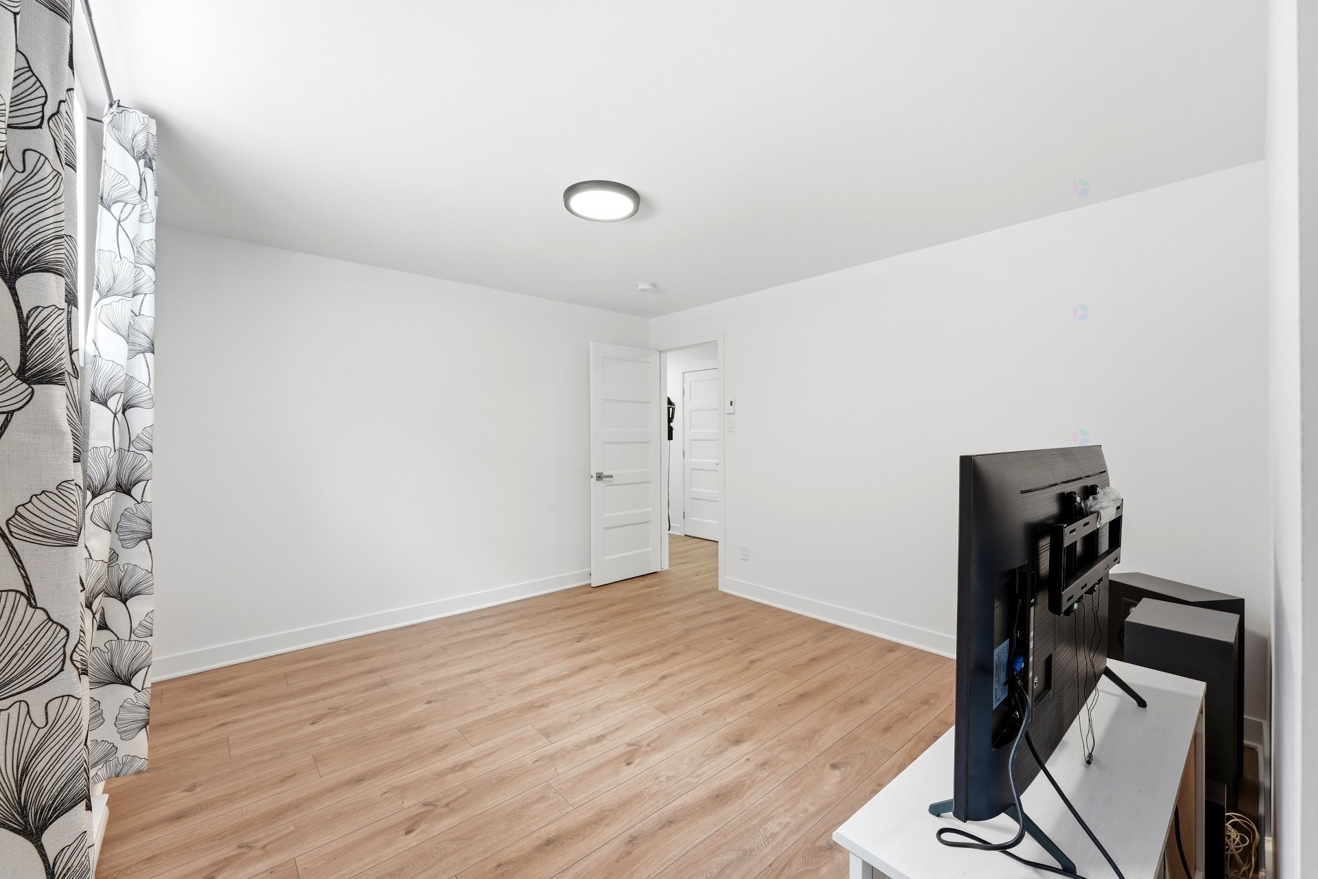 









3865


Rue Léon-Landry

,
Sainte-Julienne,




QC
J0K2T0

