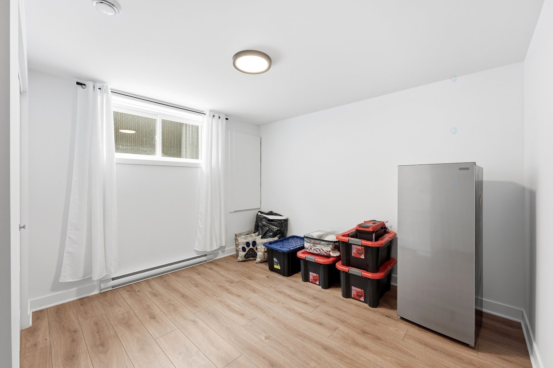 









3865


Rue Léon-Landry

,
Sainte-Julienne,




QC
J0K2T0


