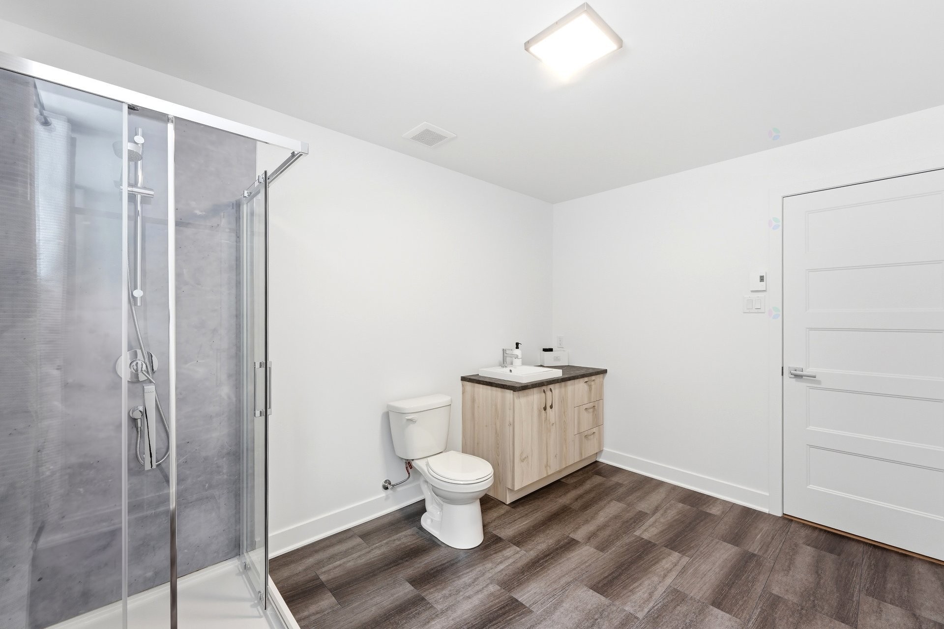 









3865


Rue Léon-Landry

,
Sainte-Julienne,




QC
J0K2T0

