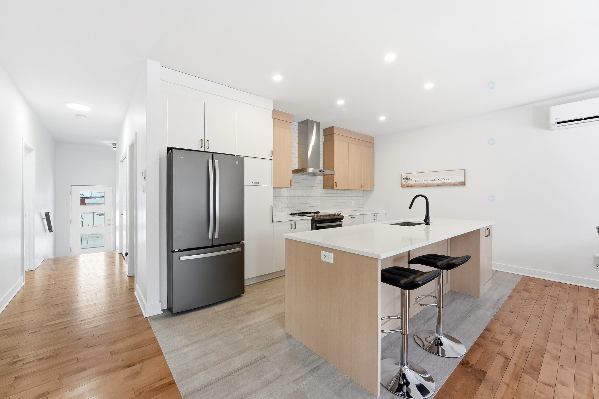 









3865


Rue Léon-Landry

,
Sainte-Julienne,




QC
J0K2T0

