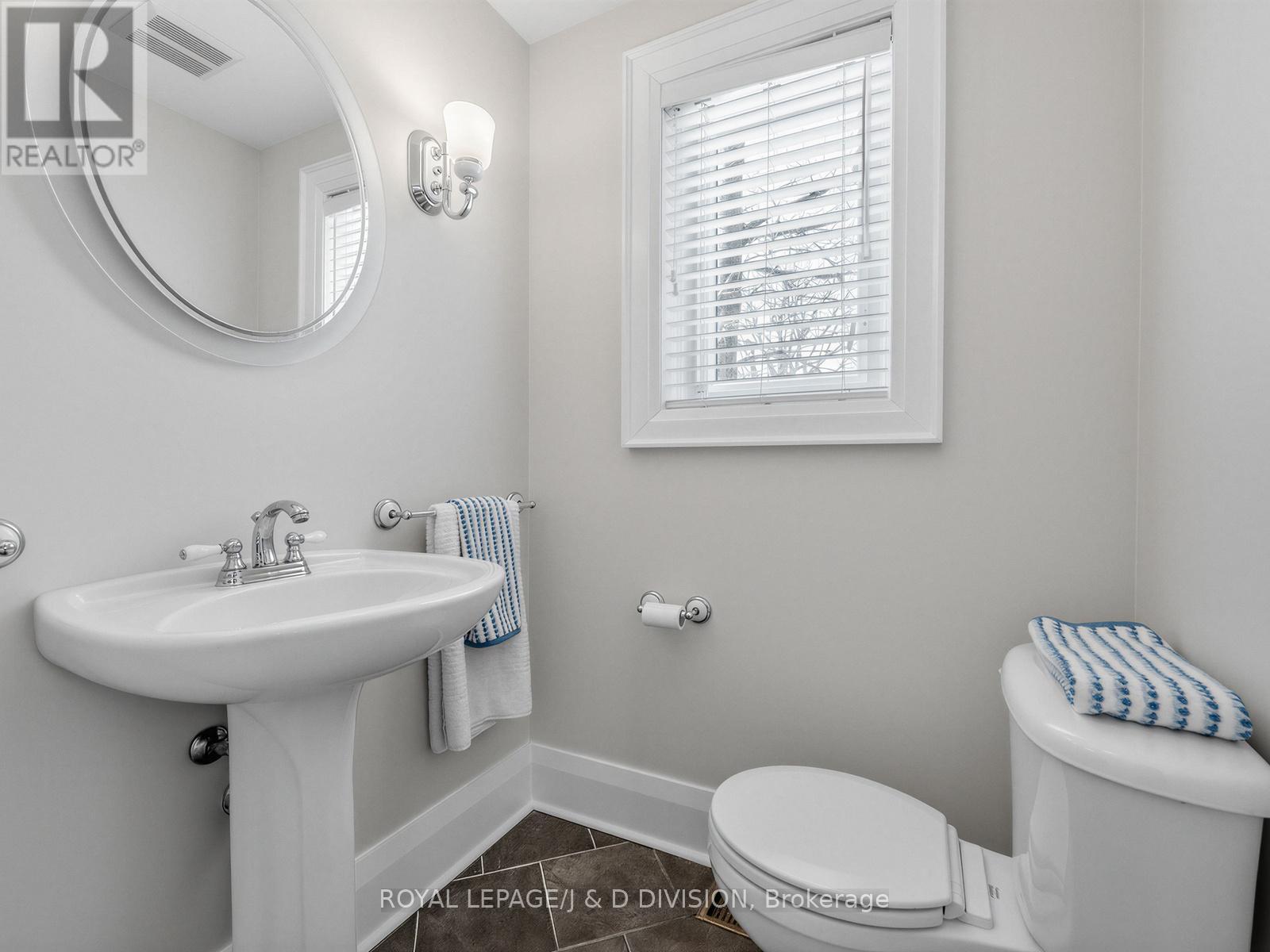 












112 ROSE PARK DRIVE

,
Toronto,




Ontario
M4T1R5

