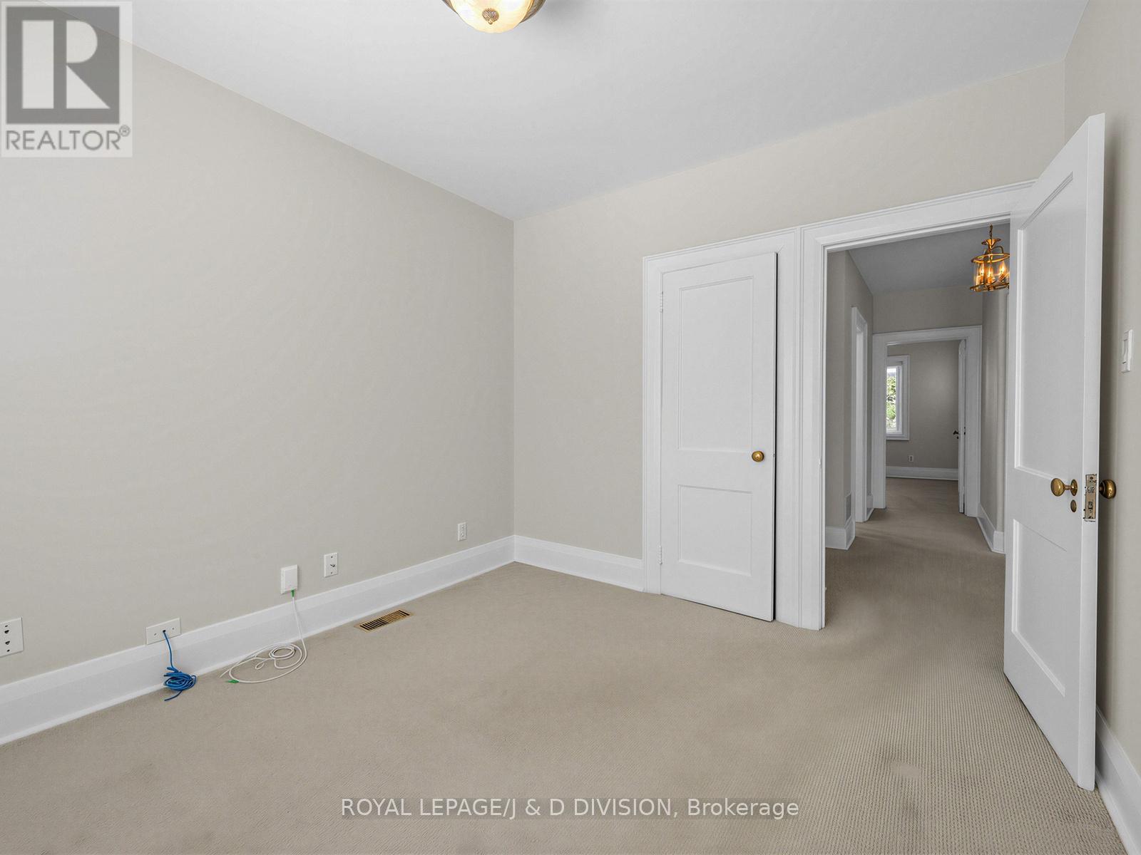 












112 ROSE PARK DRIVE

,
Toronto,




Ontario
M4T1R5

