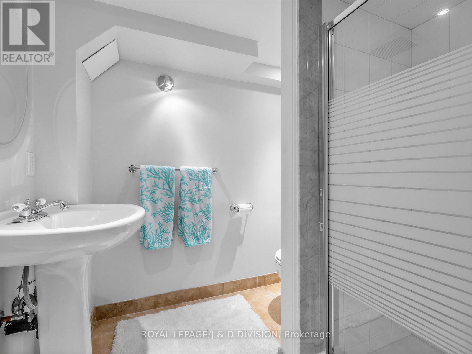 












112 ROSE PARK DRIVE

,
Toronto,




Ontario
M4T1R5

