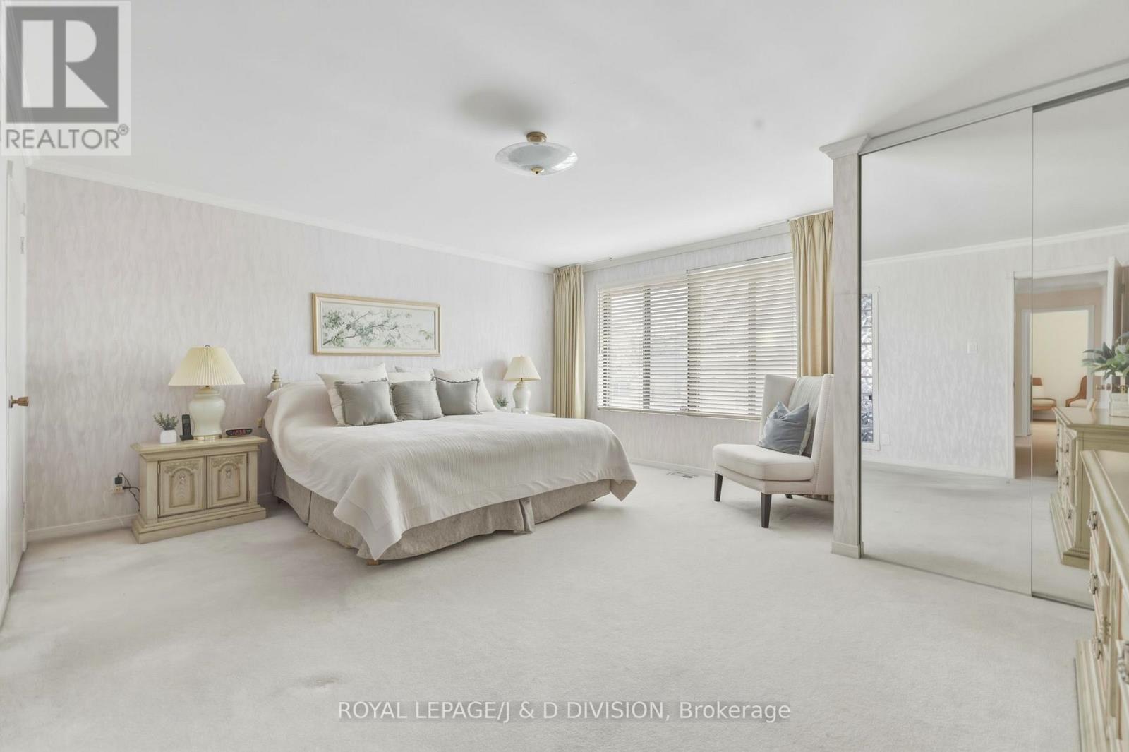 












122 CORTLEIGH BOULEVARD

,
Toronto,




Ontario
M4R1K6

