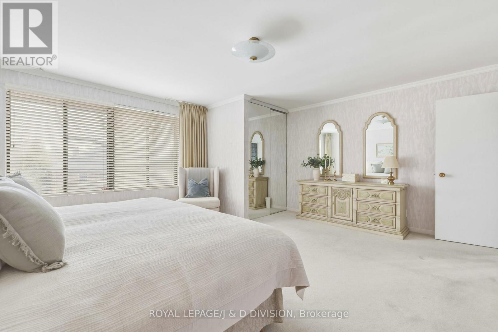 












122 CORTLEIGH BOULEVARD

,
Toronto,




Ontario
M4R1K6

