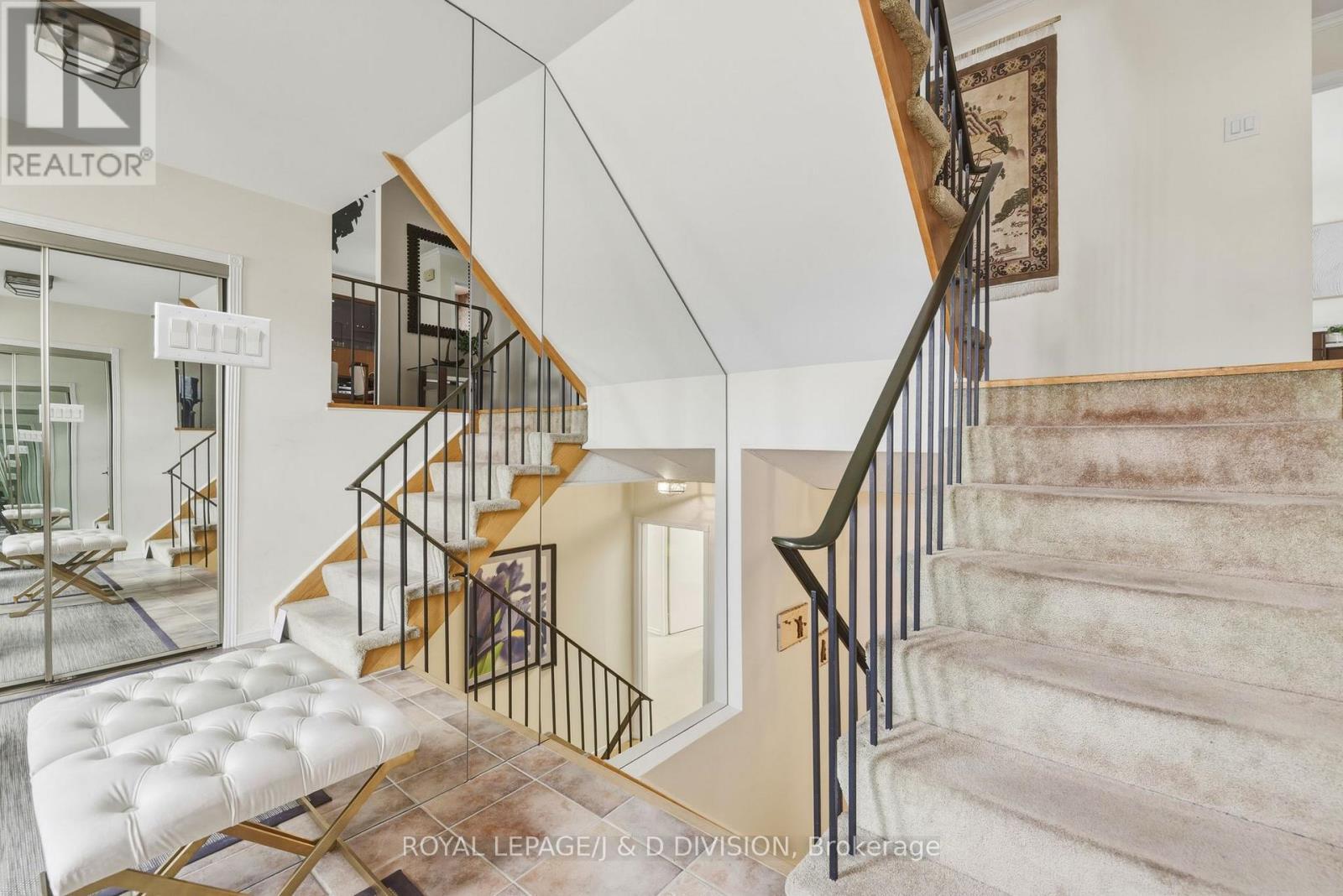 












122 CORTLEIGH BOULEVARD

,
Toronto,




Ontario
M4R1K6

