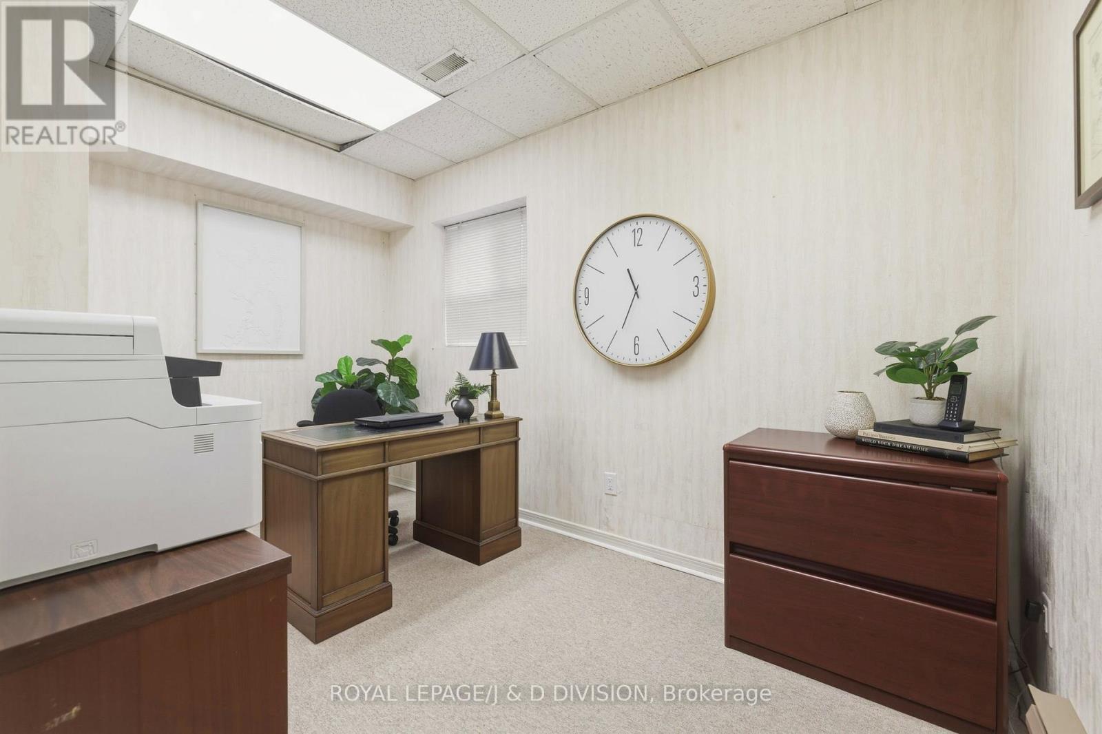 












122 CORTLEIGH BOULEVARD

,
Toronto,




Ontario
M4R1K6

