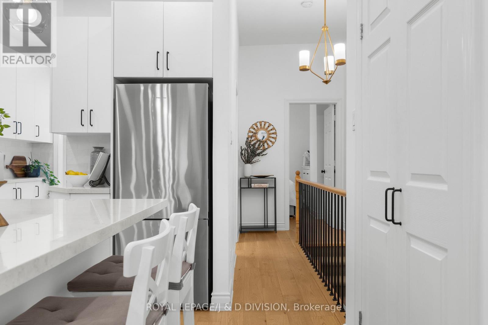 












28 ARGYLE STREET

,
Toronto,




Ontario
M6J1N4

