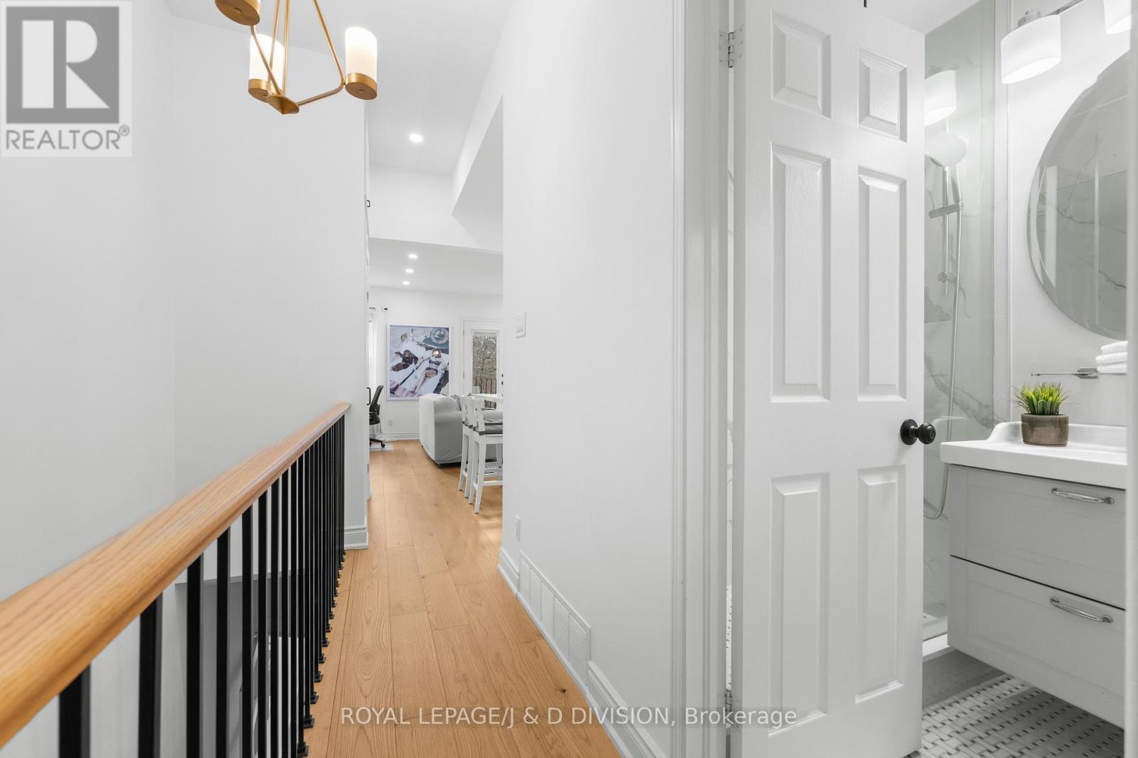 












28 ARGYLE STREET

,
Toronto,




Ontario
M6J1N4

