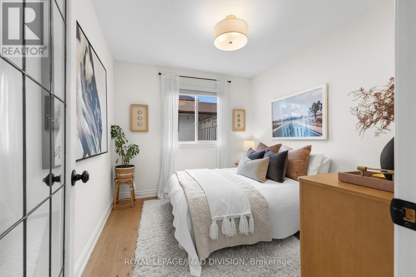 












28 ARGYLE STREET

,
Toronto,




Ontario
M6J1N4

