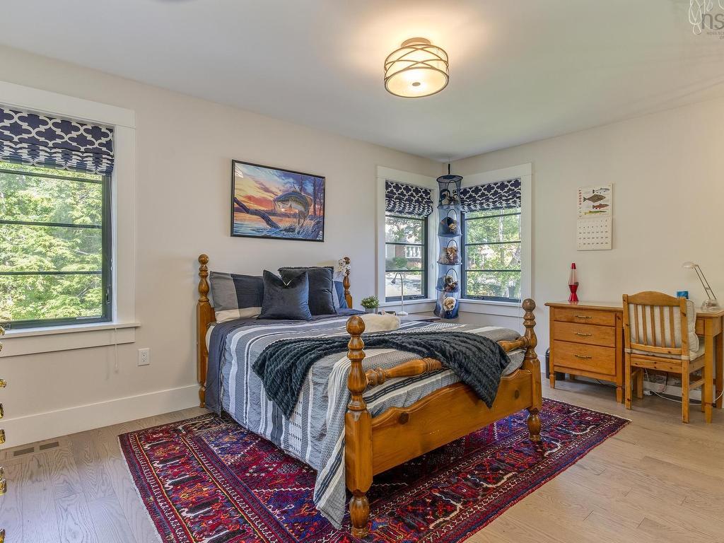 












1170 Rockcliffe Street

,
Halifax,




NS
B3H 3Y6

