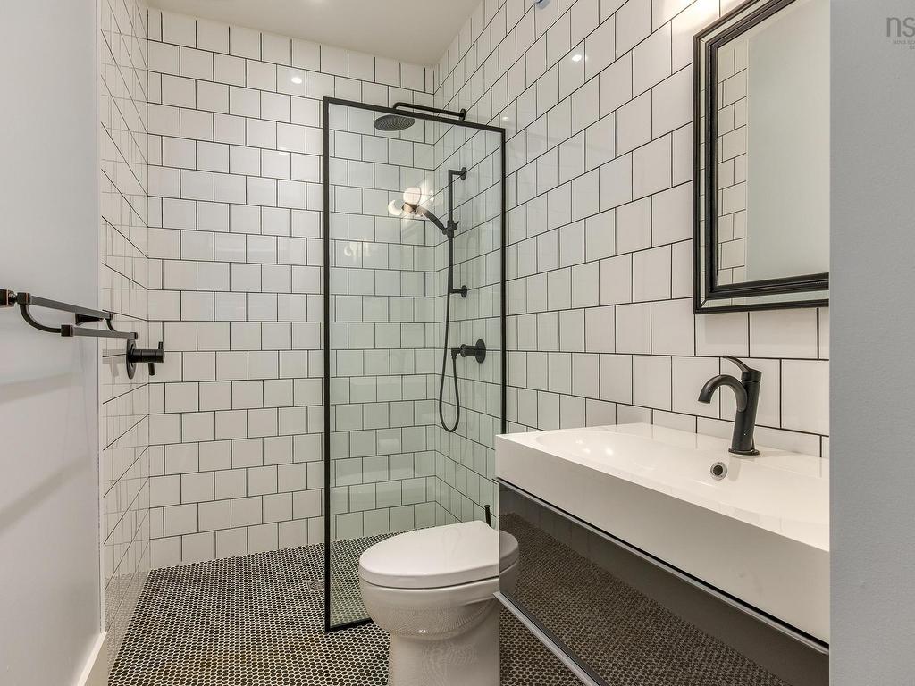 












1170 Rockcliffe Street

,
Halifax,




NS
B3H 3Y6

