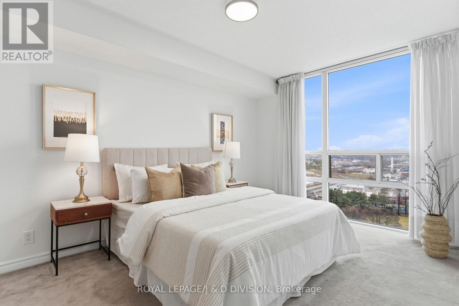 












1610 - 68 GRANGEWAY AVENUE

,
Toronto,




Ontario
M1H0A1

