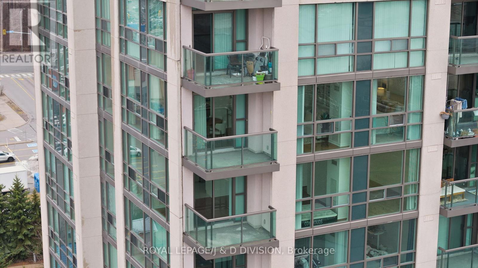 












1610 - 68 GRANGEWAY AVENUE

,
Toronto,




Ontario
M1H0A1

