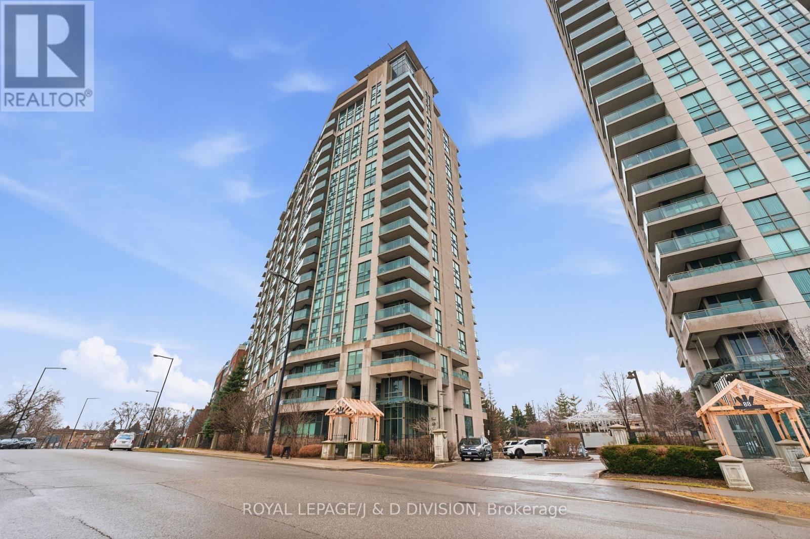 












1610 - 68 GRANGEWAY AVENUE

,
Toronto,




Ontario
M1H0A1

