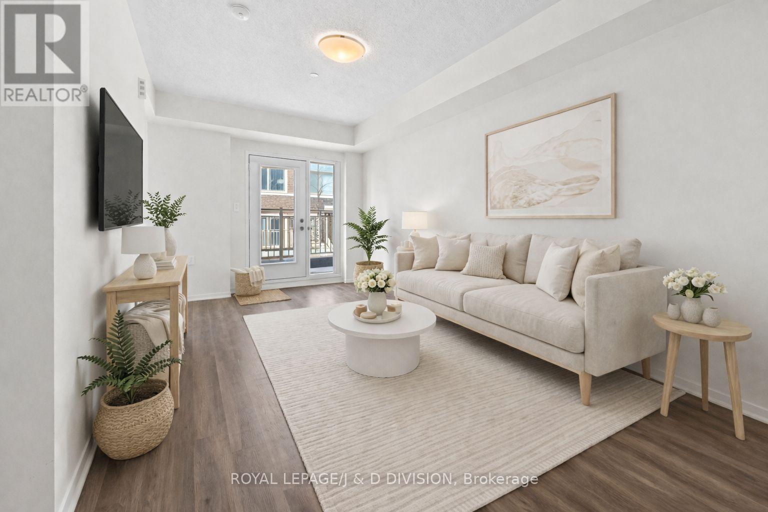 












57 - 31 HONEYCRISP CRESCENT

,
Vaughan,




Ontario
L4K0N6

