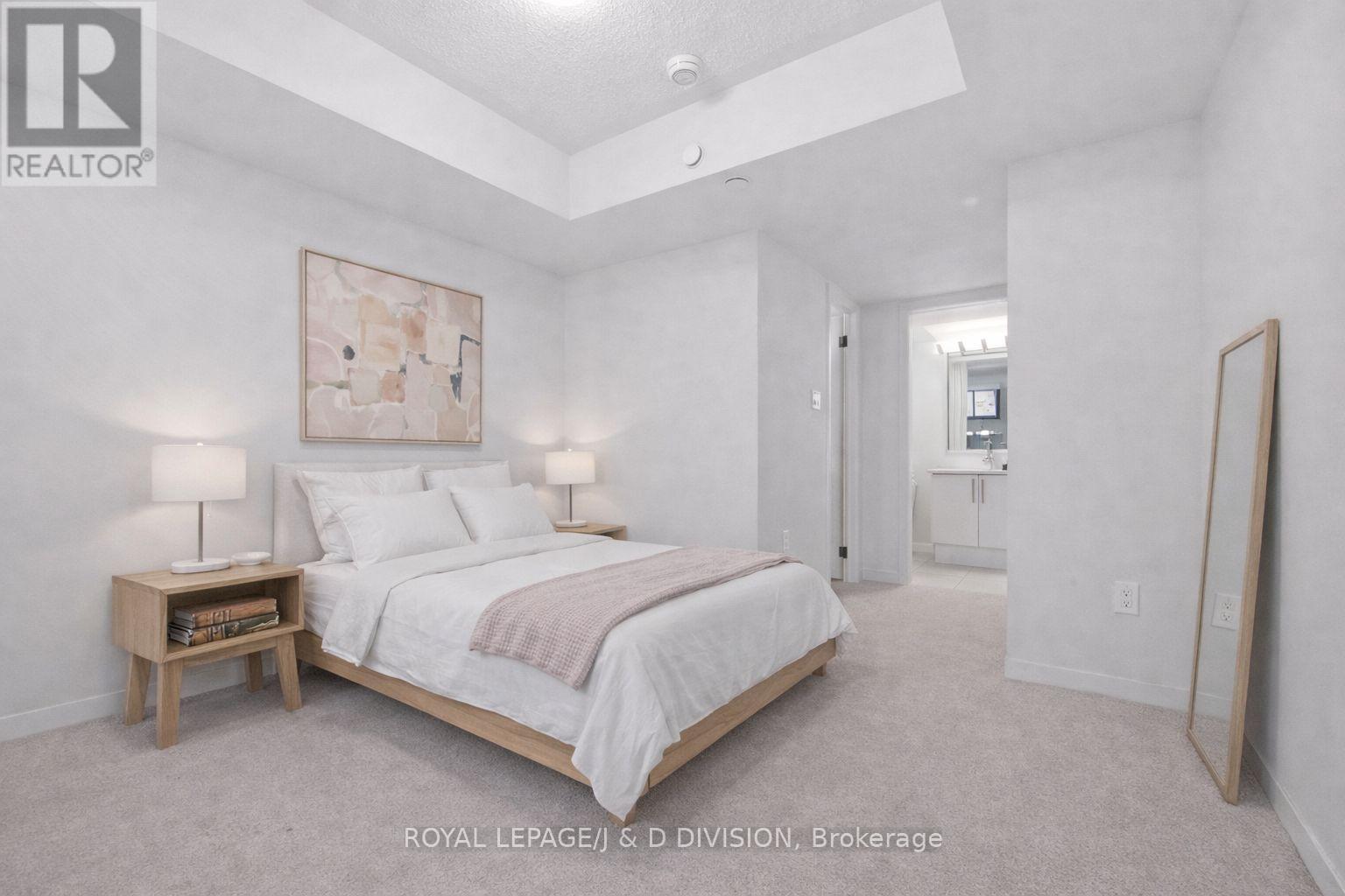 












57 - 31 HONEYCRISP CRESCENT

,
Vaughan,




Ontario
L4K0N6

