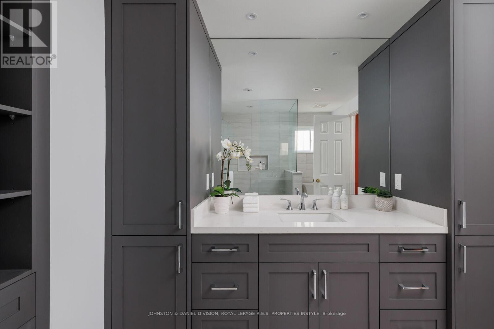 












130 FRANK RIVERS DRIVE

,
Toronto,




Ontario
M1W3N4

