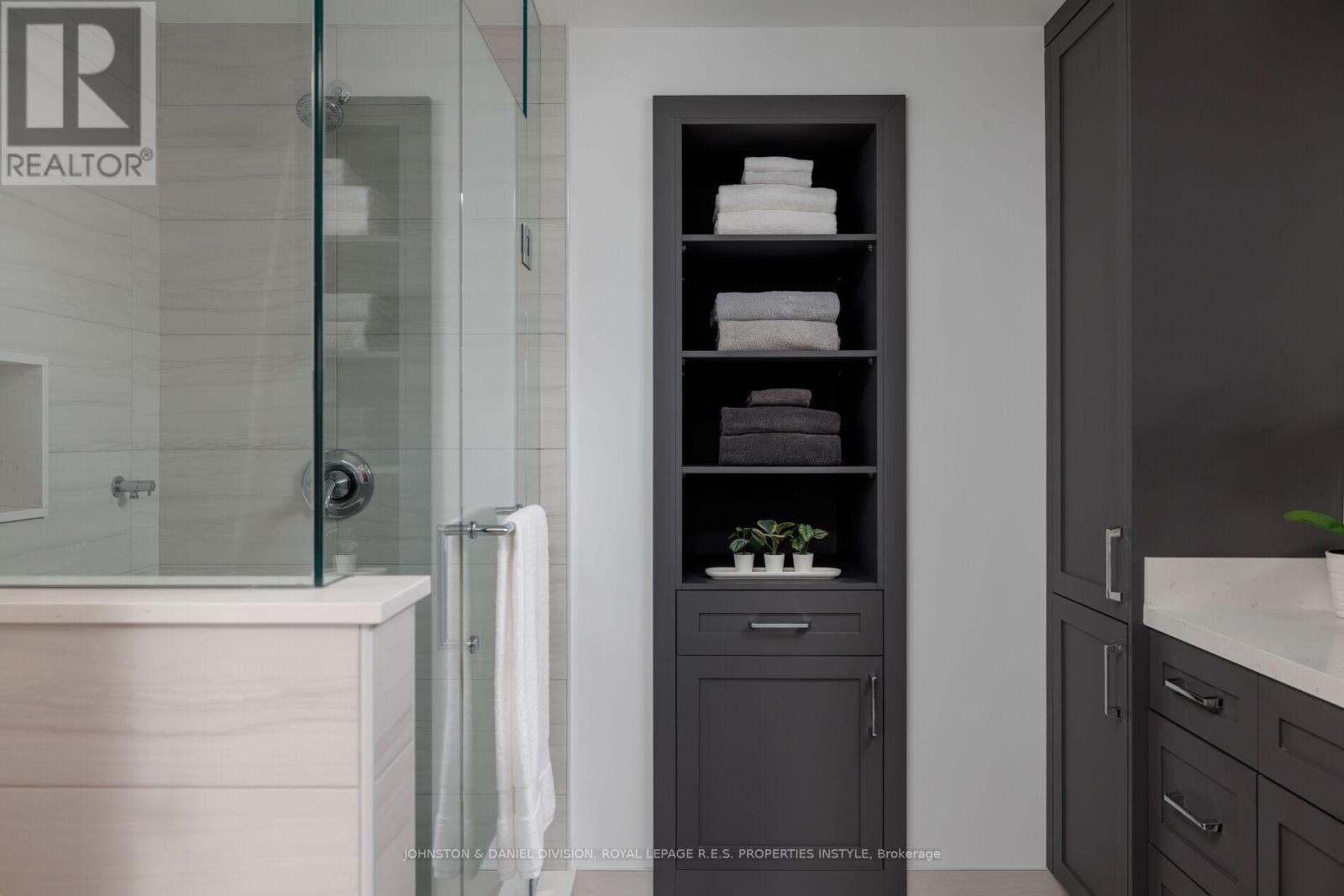 












130 FRANK RIVERS DRIVE

,
Toronto,




Ontario
M1W3N4

