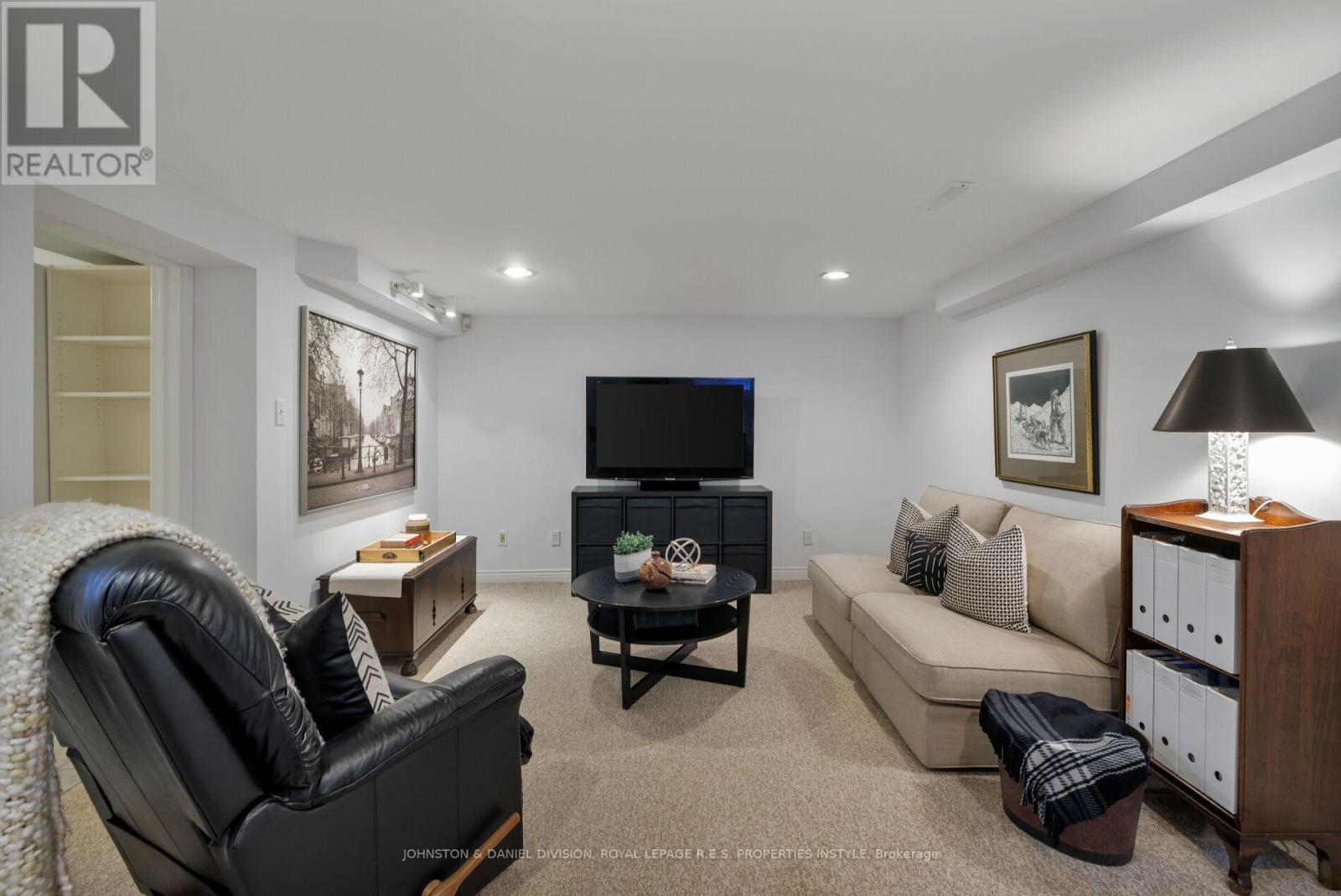 












130 FRANK RIVERS DRIVE

,
Toronto,




Ontario
M1W3N4

