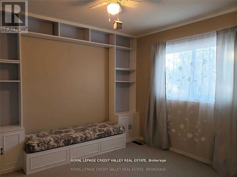 












24 SUTTER AVENUE

,
Brampton,




Ontario
L6Z1G7

