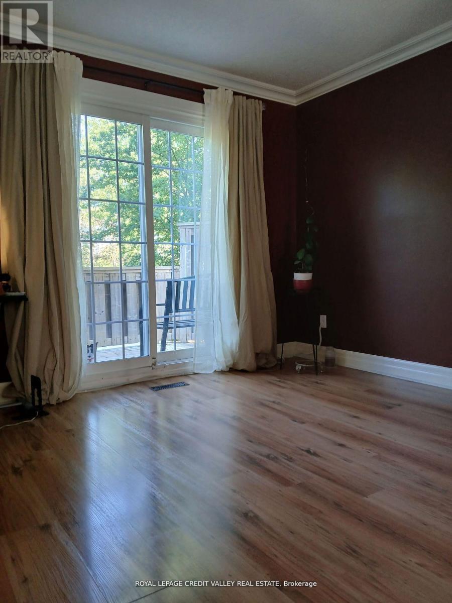 












24 SUTTER AVENUE

,
Brampton,




Ontario
L6Z1G7

