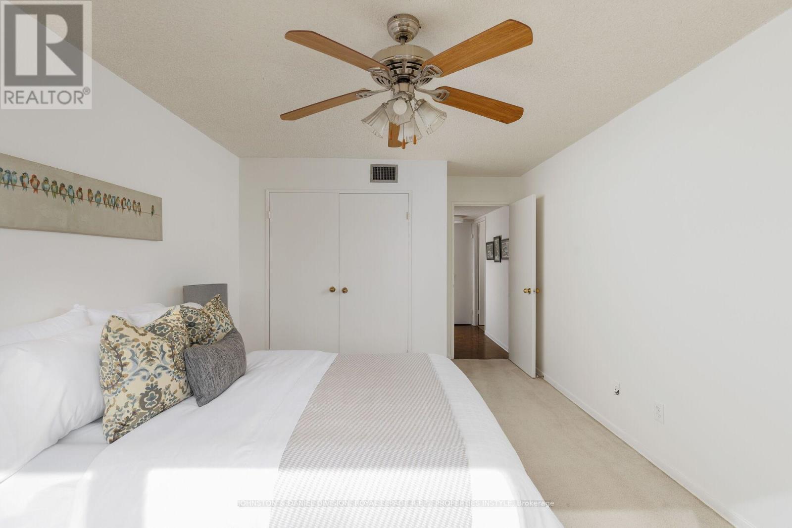 












901 - 30 WELLINGTON STREET E

,
Toronto,




Ontario
M5E1S3

