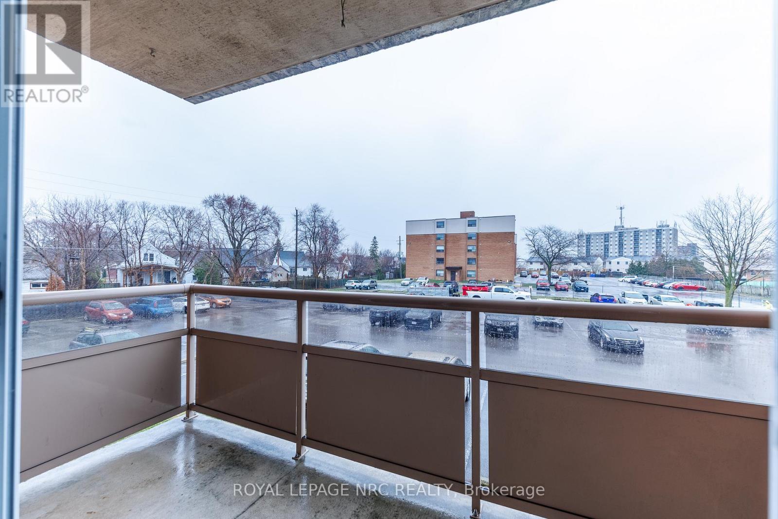 












209 - 264 GRANTHAM AVENUE

,
St. Catharines (Carlton/Bunting),




Ontario
L2M5B5

