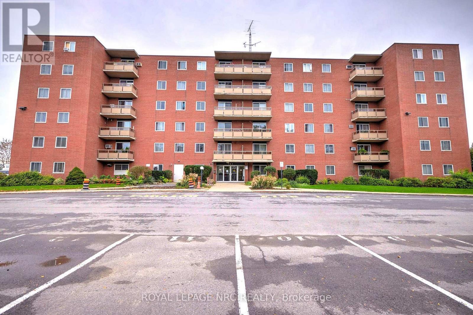 












209 - 264 GRANTHAM AVENUE

,
St. Catharines (Carlton/Bunting),




Ontario
L2M5B5

