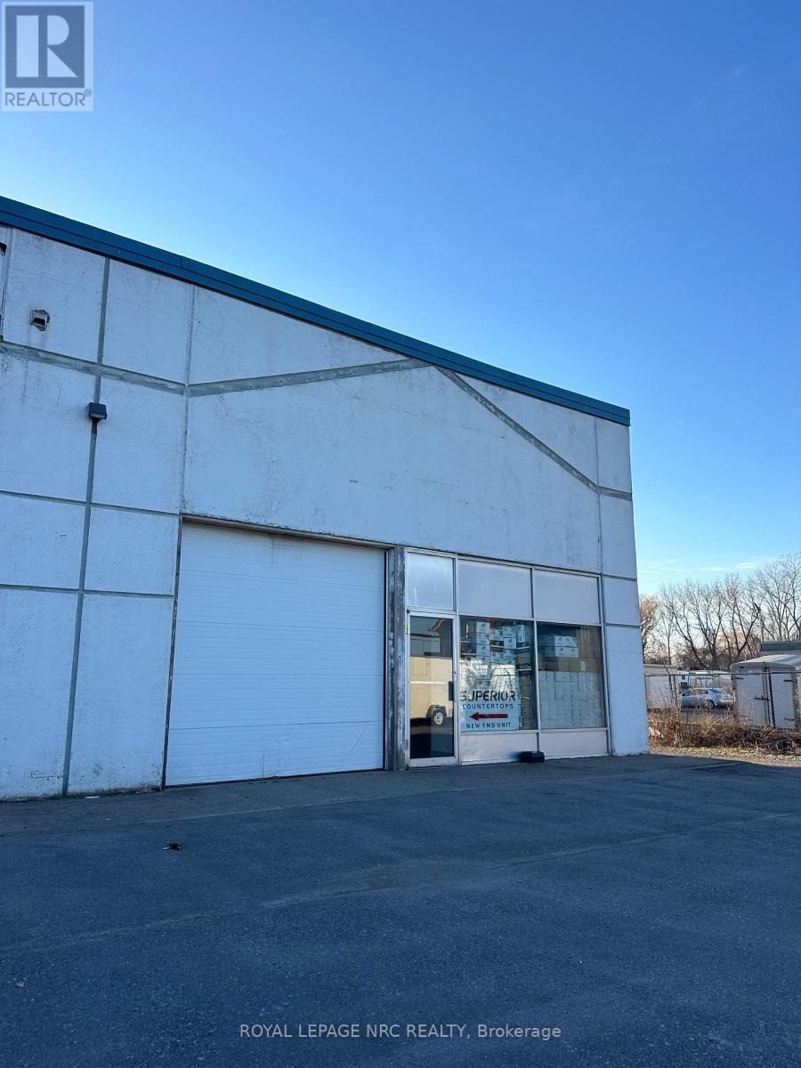 












3 - 580 READ ROAD

,
St. Catharines (Port Weller),




Ontario
L2R7K6

