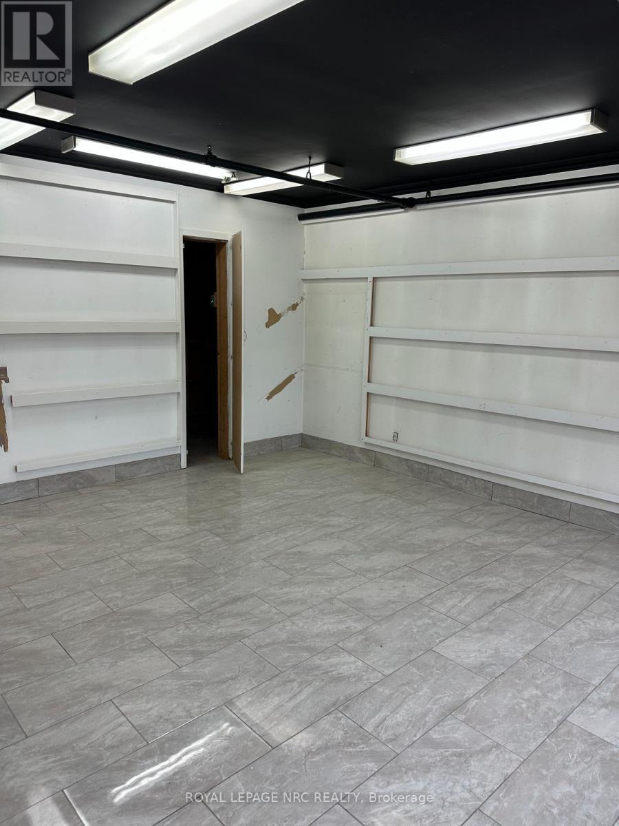 












3 - 580 READ ROAD

,
St. Catharines (Port Weller),




Ontario
L2R7K6

