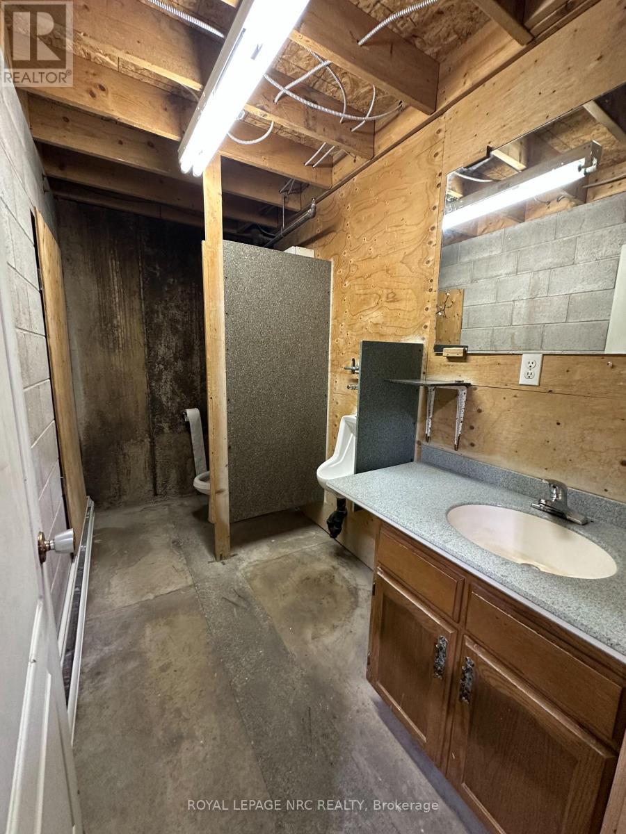 












3 - 580 READ ROAD

,
St. Catharines (Port Weller),




Ontario
L2R7K6

