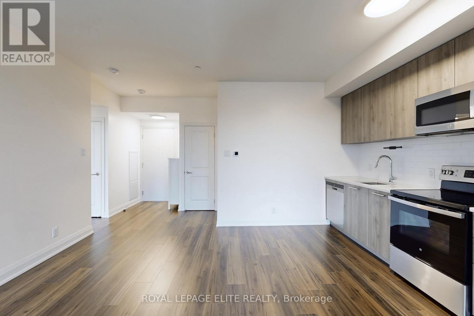 












313 - 101 CATHEDRAL HIGH STREET

,
Markham,




Ontario
L6C3L8

