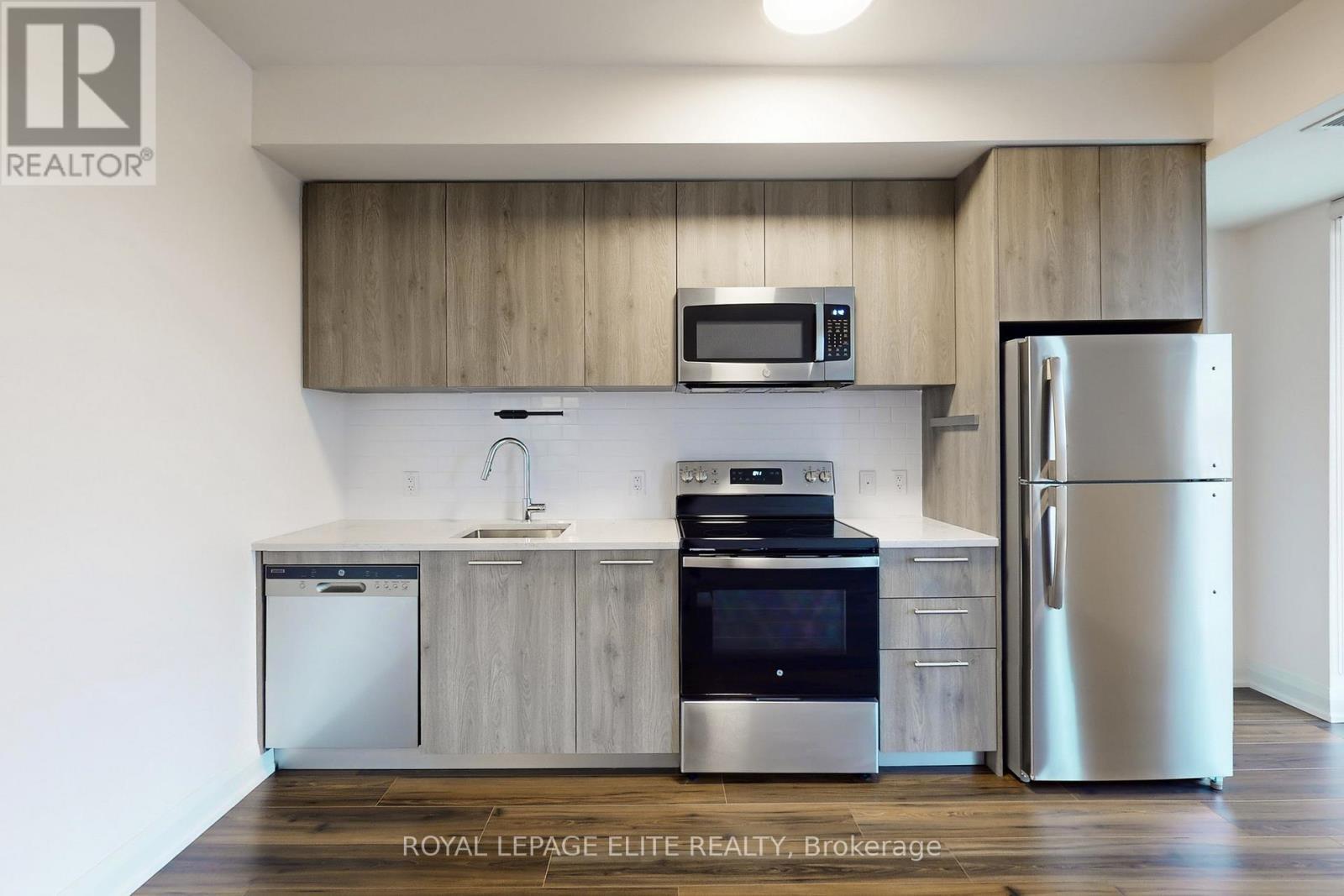 












313 - 101 CATHEDRAL HIGH STREET

,
Markham,




Ontario
L6C3L8

