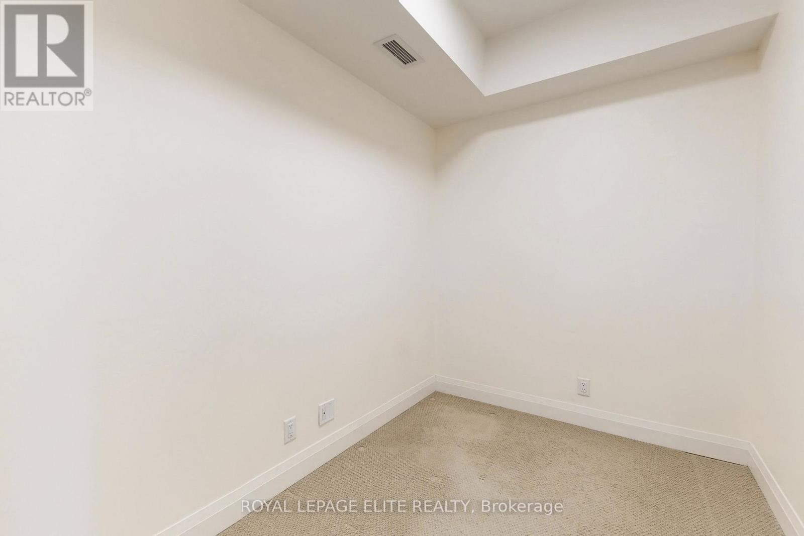 












313 - 101 CATHEDRAL HIGH STREET

,
Markham,




Ontario
L6C3L8

