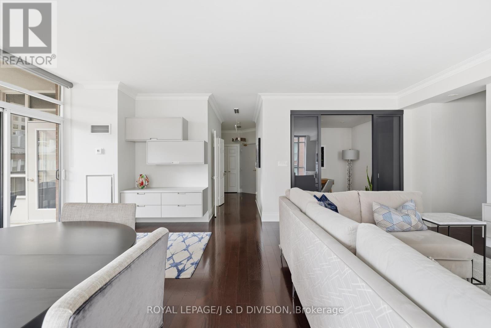 












401 - 55 DELISLE AVENUE

,
Toronto,




Ontario
M4V3C2

