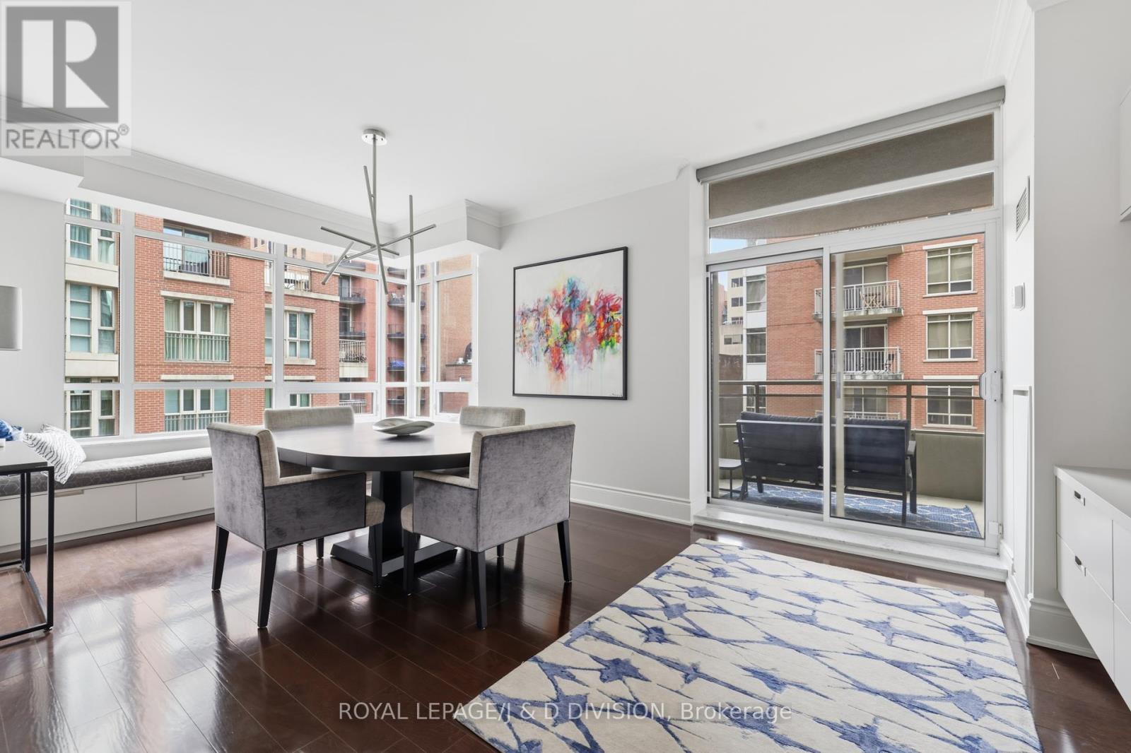 












401 - 55 DELISLE AVENUE

,
Toronto,




Ontario
M4V3C2

