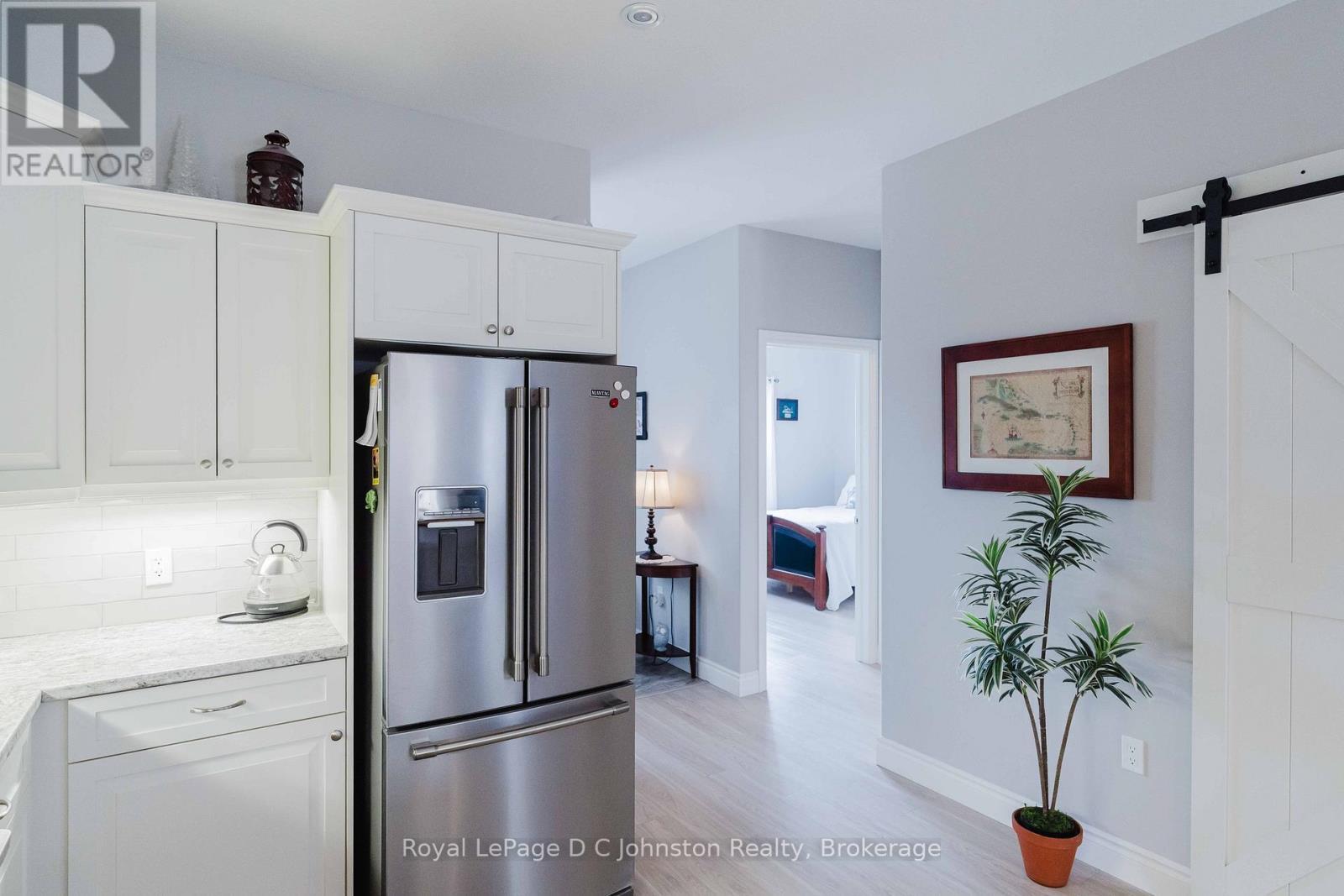 












1062 WATERLOO STREET

,
Saugeen Shores,




Ontario
N0H2C3

