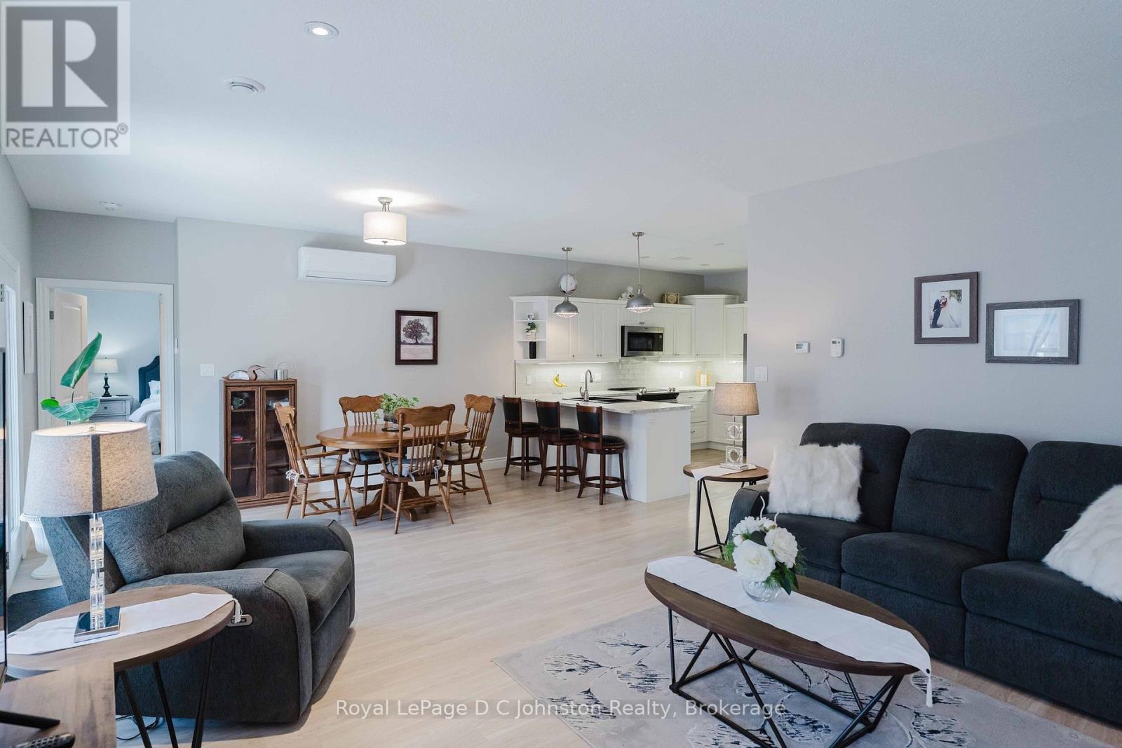 












1062 WATERLOO STREET

,
Saugeen Shores,




Ontario
N0H2C3

